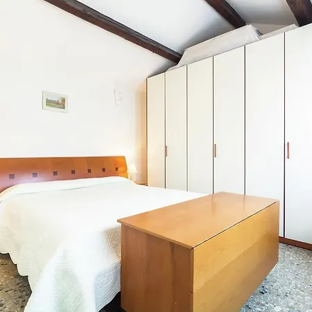 Belvilla By Oyo Paradiso 2* Venedig
